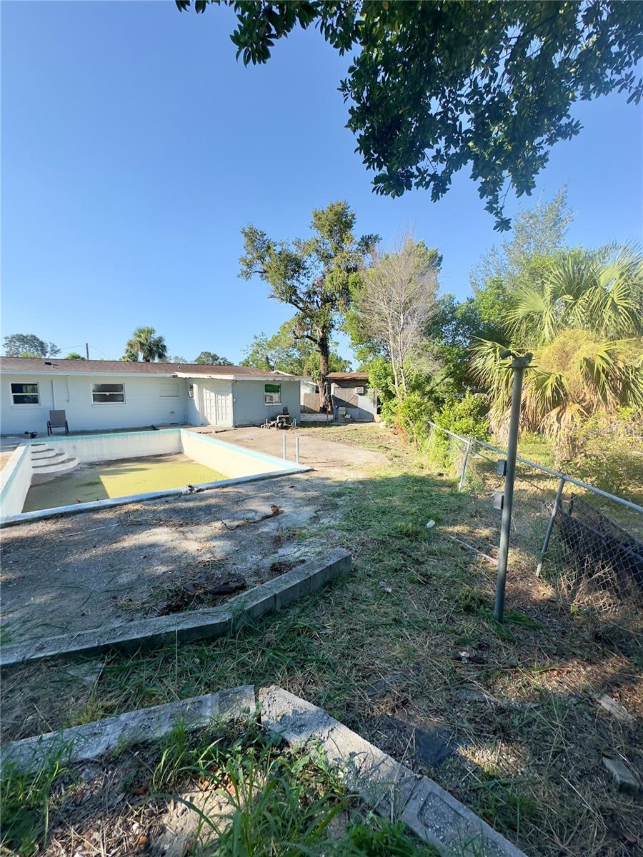 Image 34 of 38 For 6125 Medford Court