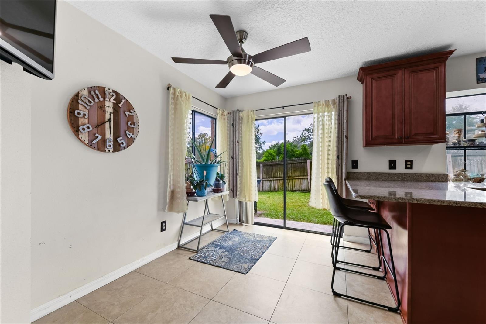 Image 13 of 50 For 731 Crestbrook Loop