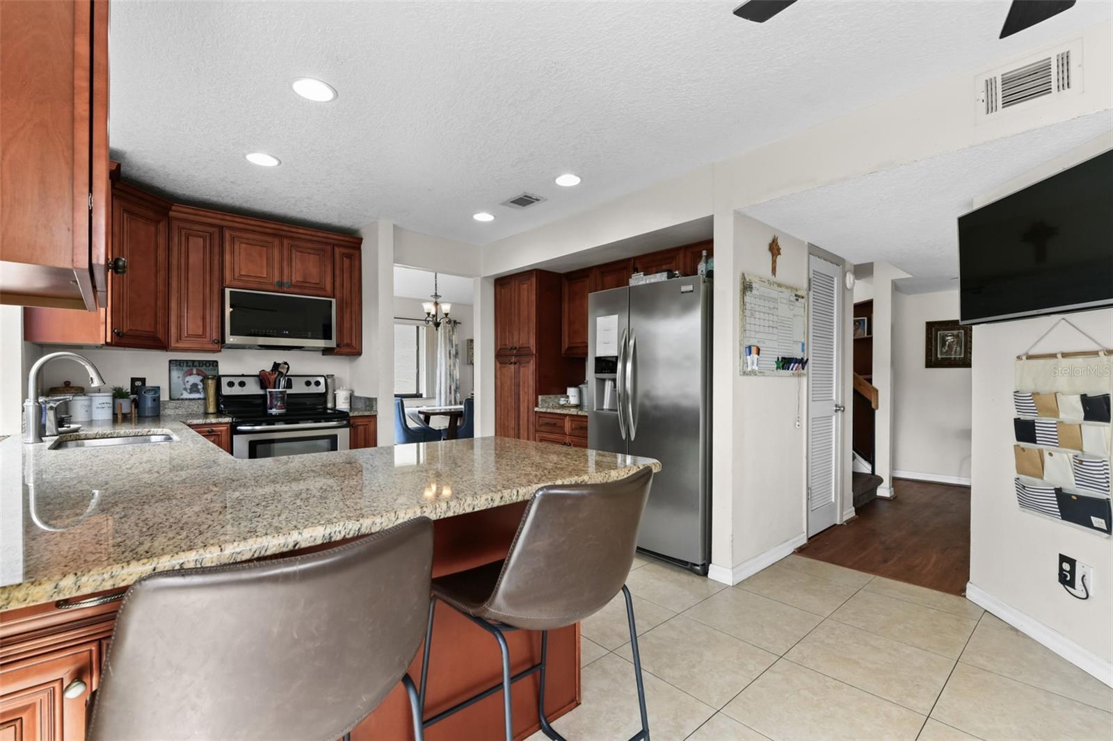 Image 15 of 50 For 731 Crestbrook Loop