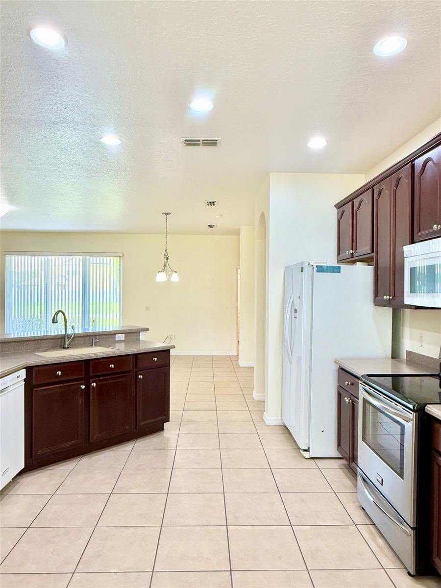 Image 11 of 48 For 3174 Grasmere View Parkway