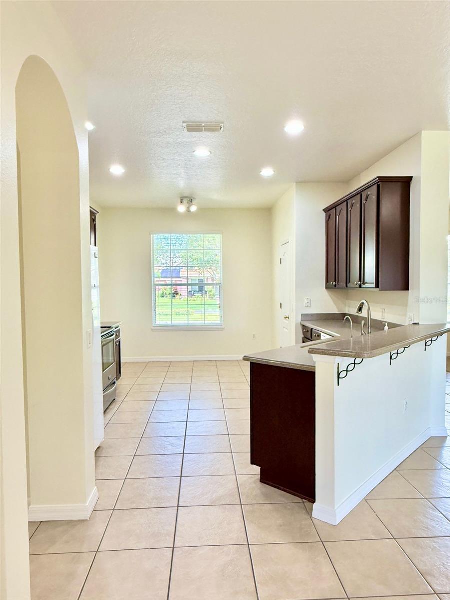 Image 8 of 48 For 3174 Grasmere View Parkway
