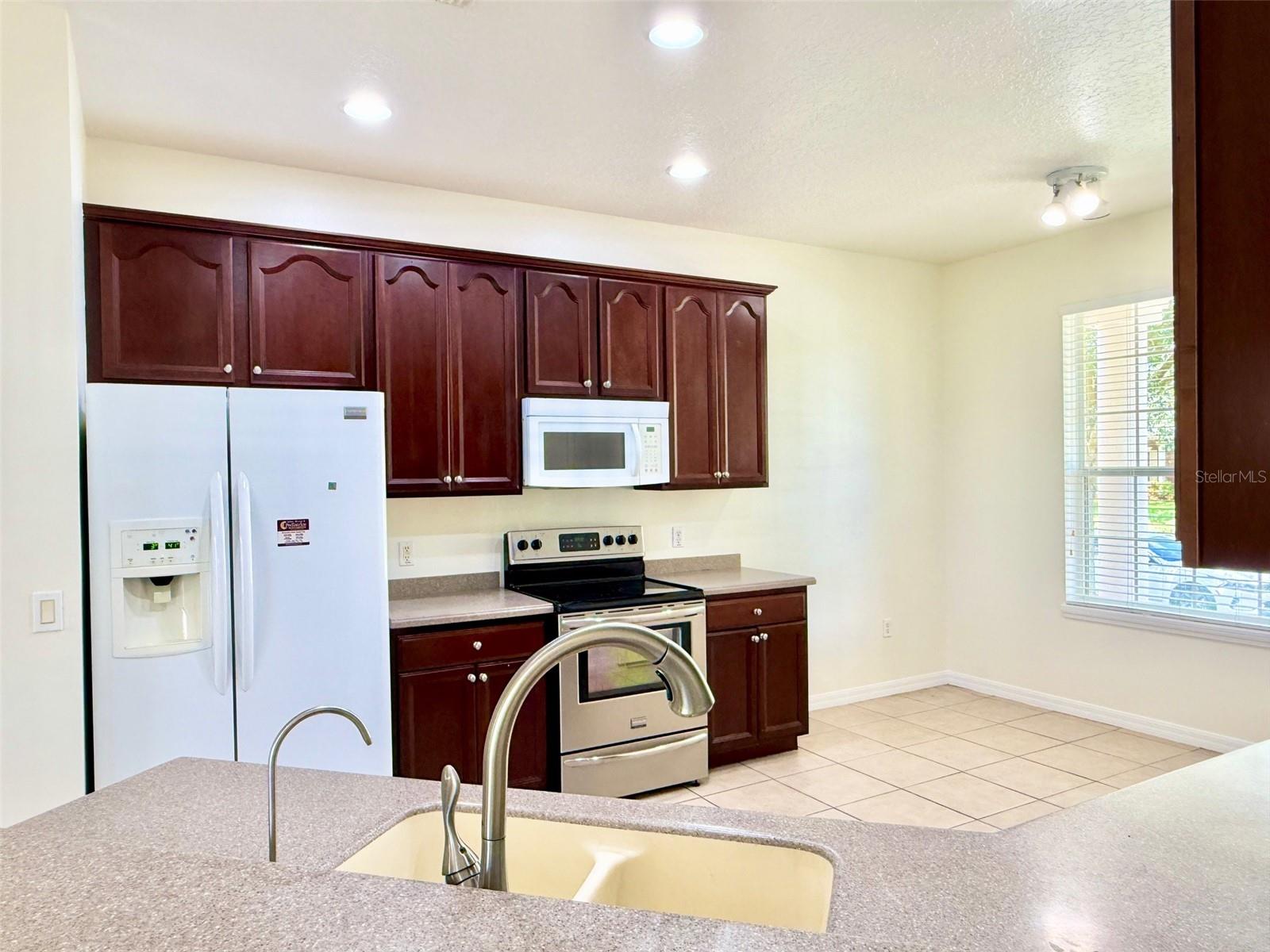 Image 9 of 48 For 3174 Grasmere View Parkway