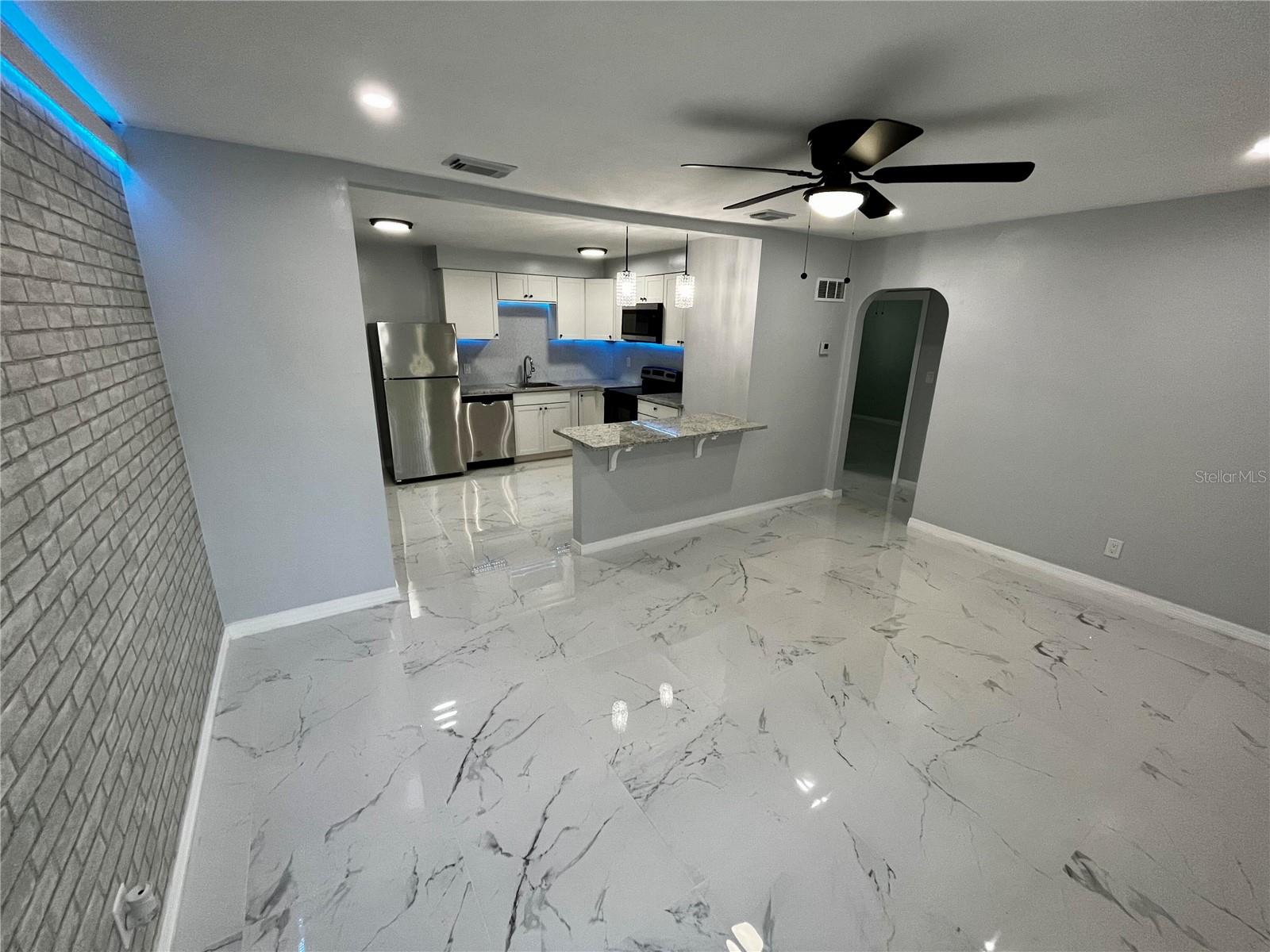 Image 11 of 18 For 2501 6th Street S