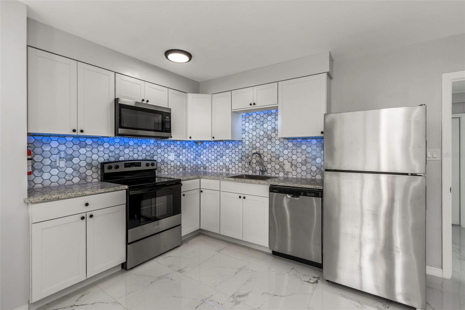 Image 7 of 18 For 2501 6th Street S