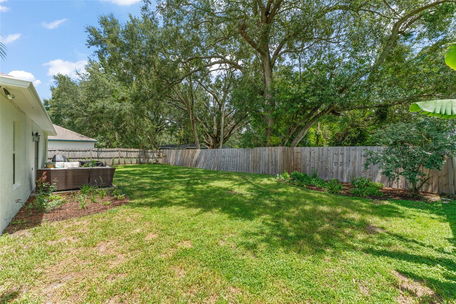 Image 30 of 39 For 653 Stevelynn Circle