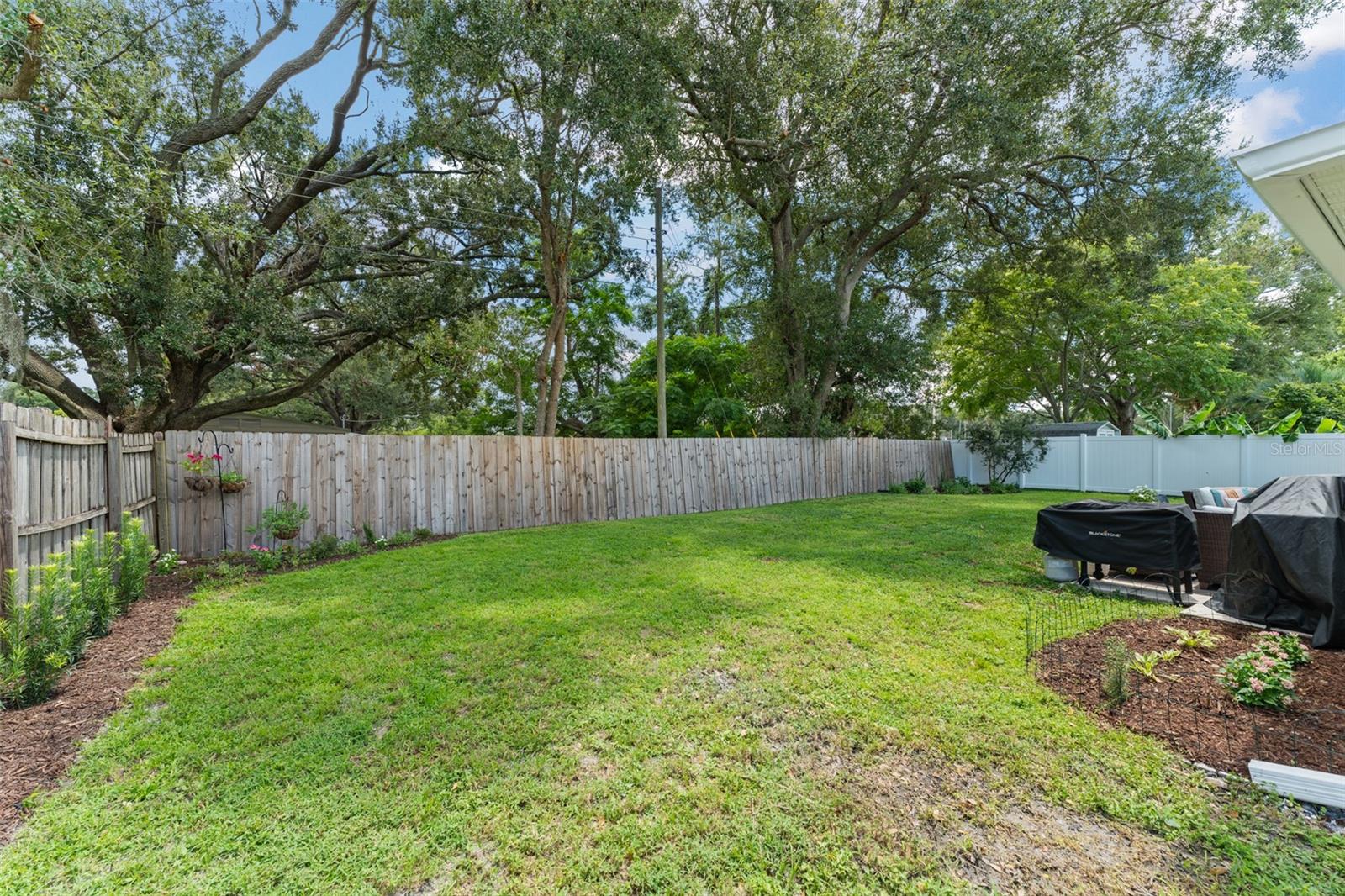 Image 32 of 39 For 653 Stevelynn Circle