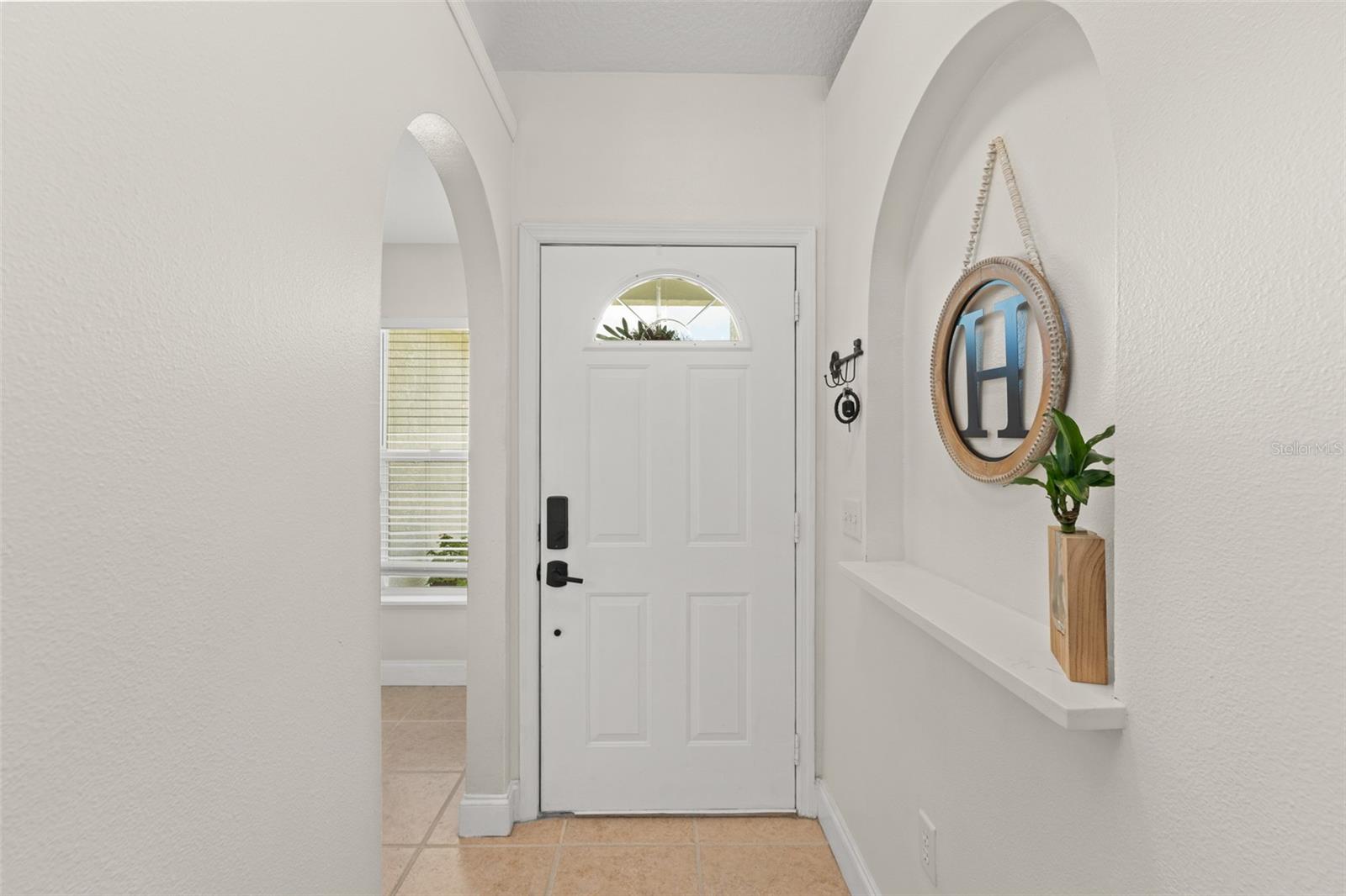 Image 4 of 39 For 653 Stevelynn Circle