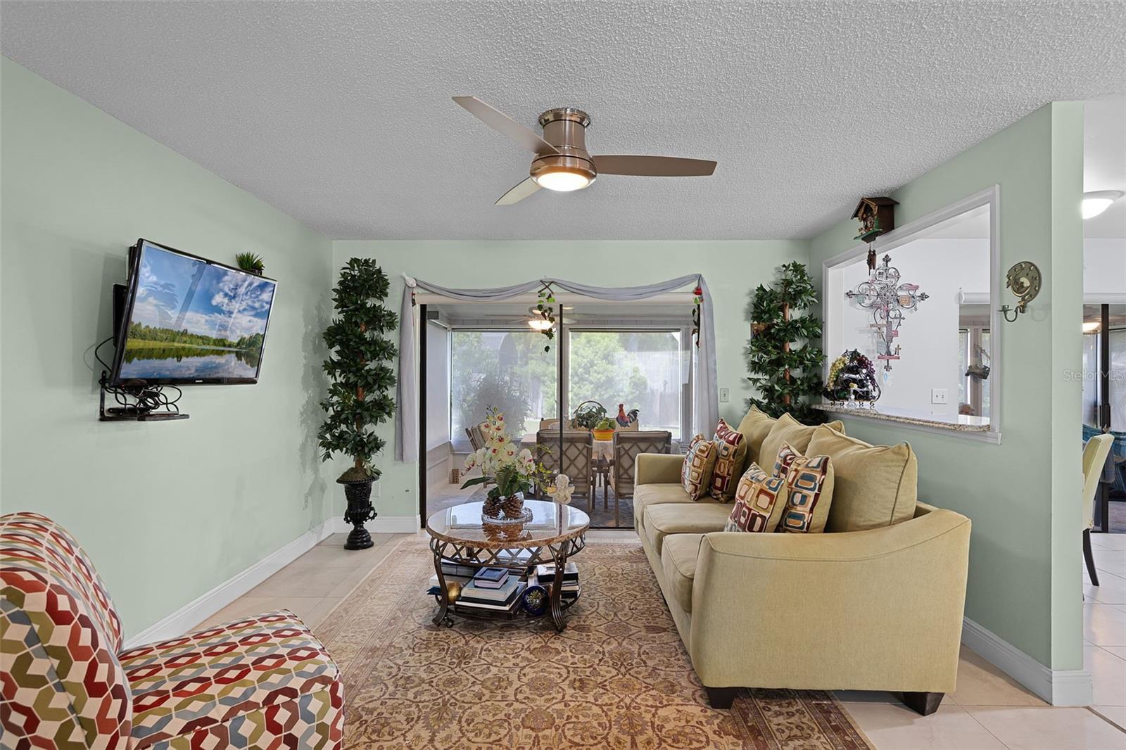 Image 8 of 37 For 527 Eastport Drive