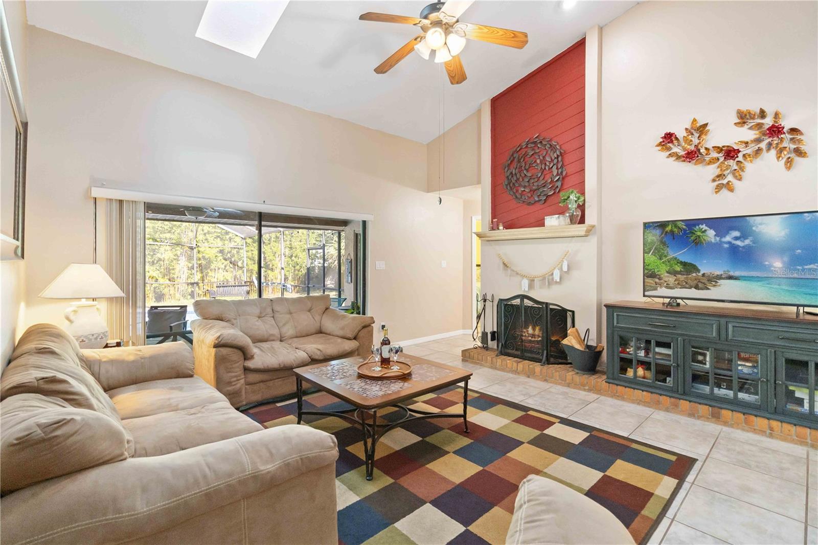 Image 14 of 42 For 2530 Creekview Circle
