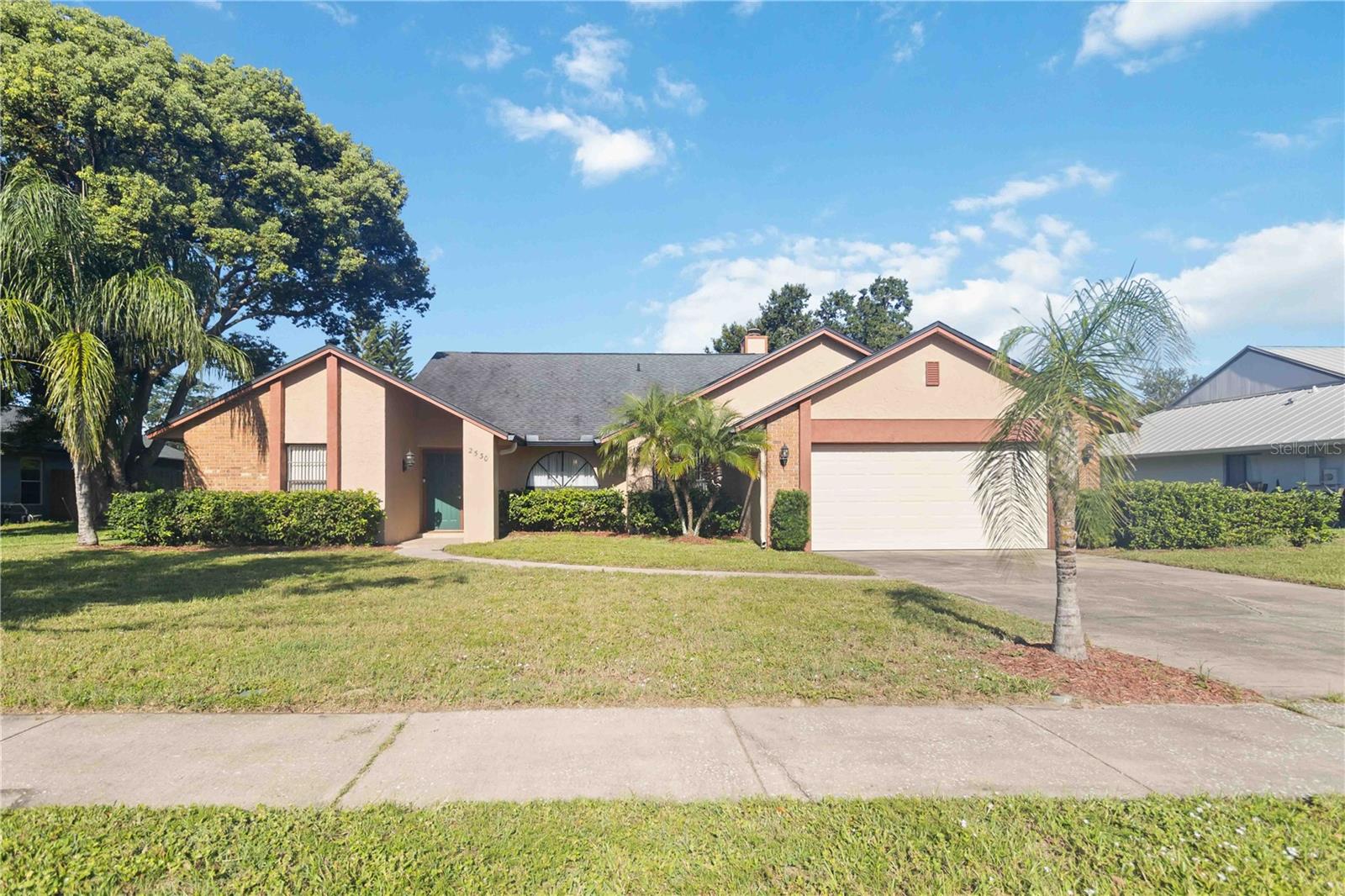 Image 2 of 42 For 2530 Creekview Circle