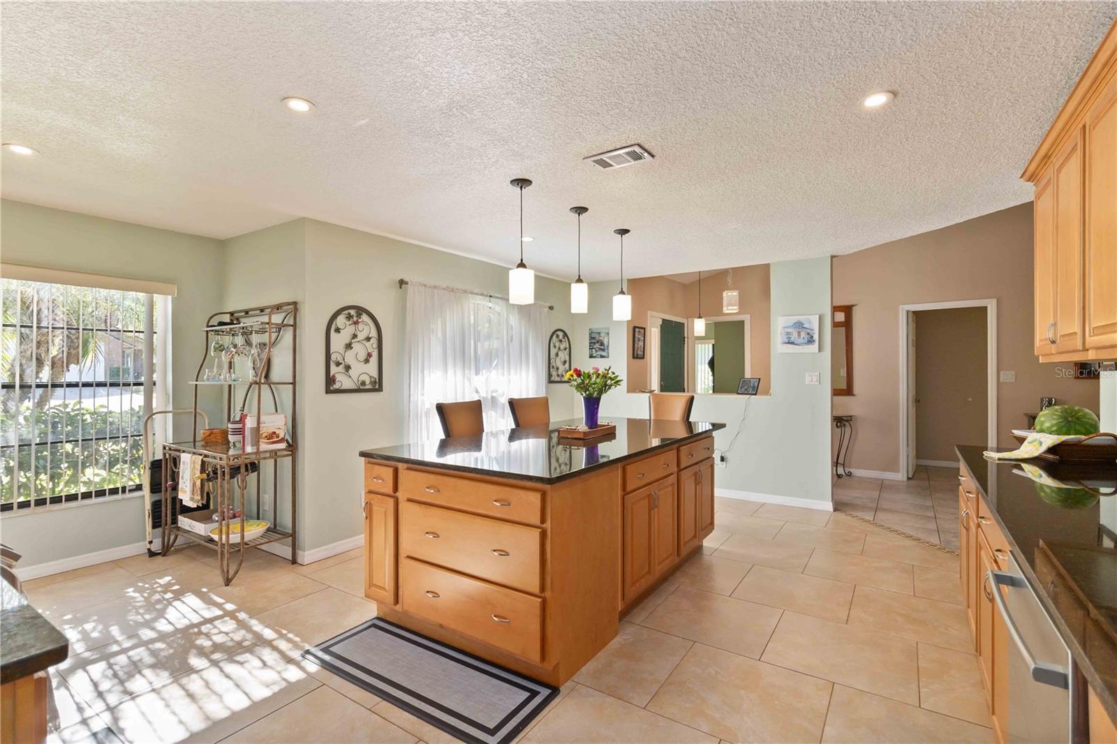 Image 20 of 42 For 2530 Creekview Circle