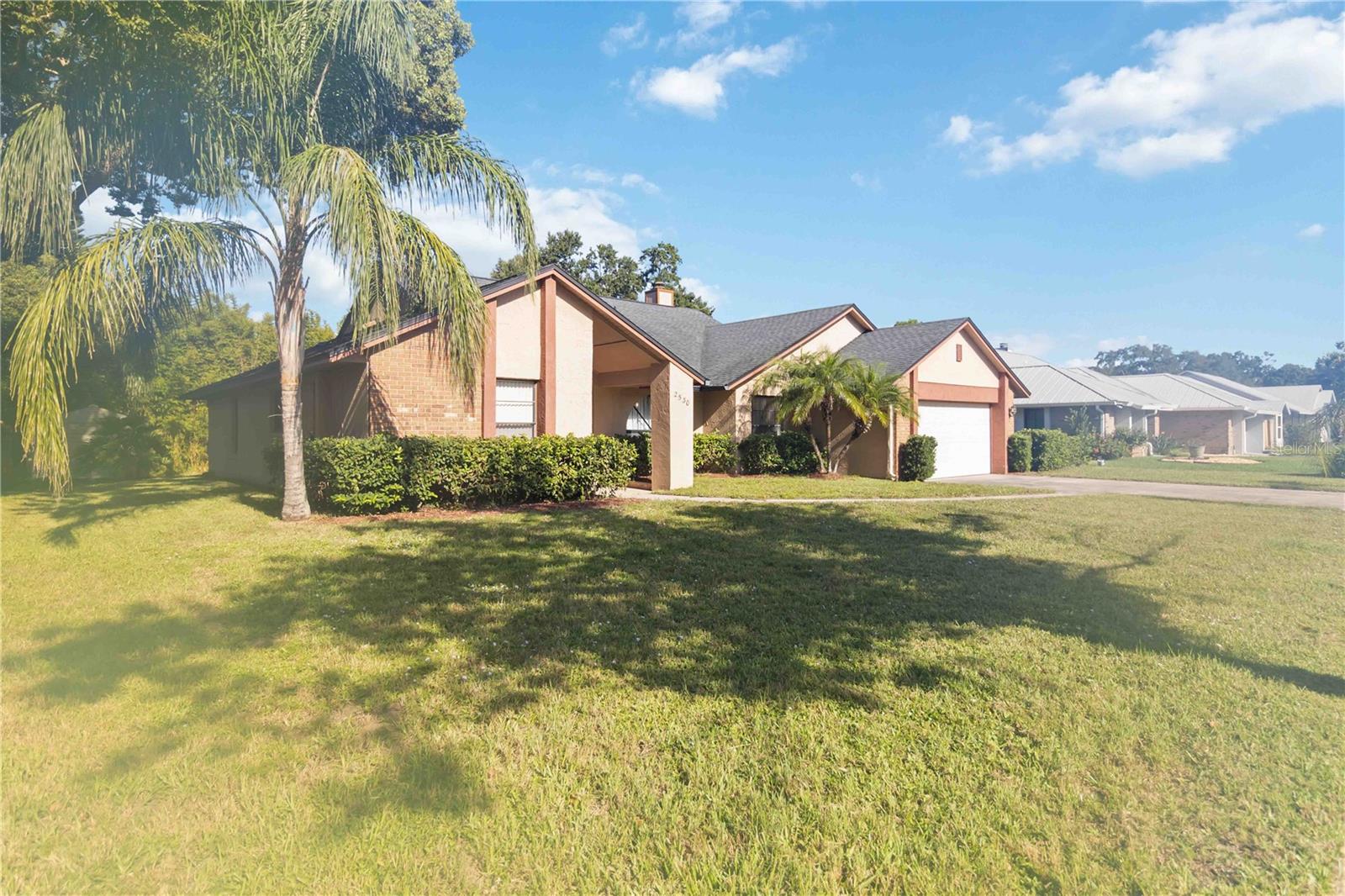 Image 3 of 42 For 2530 Creekview Circle