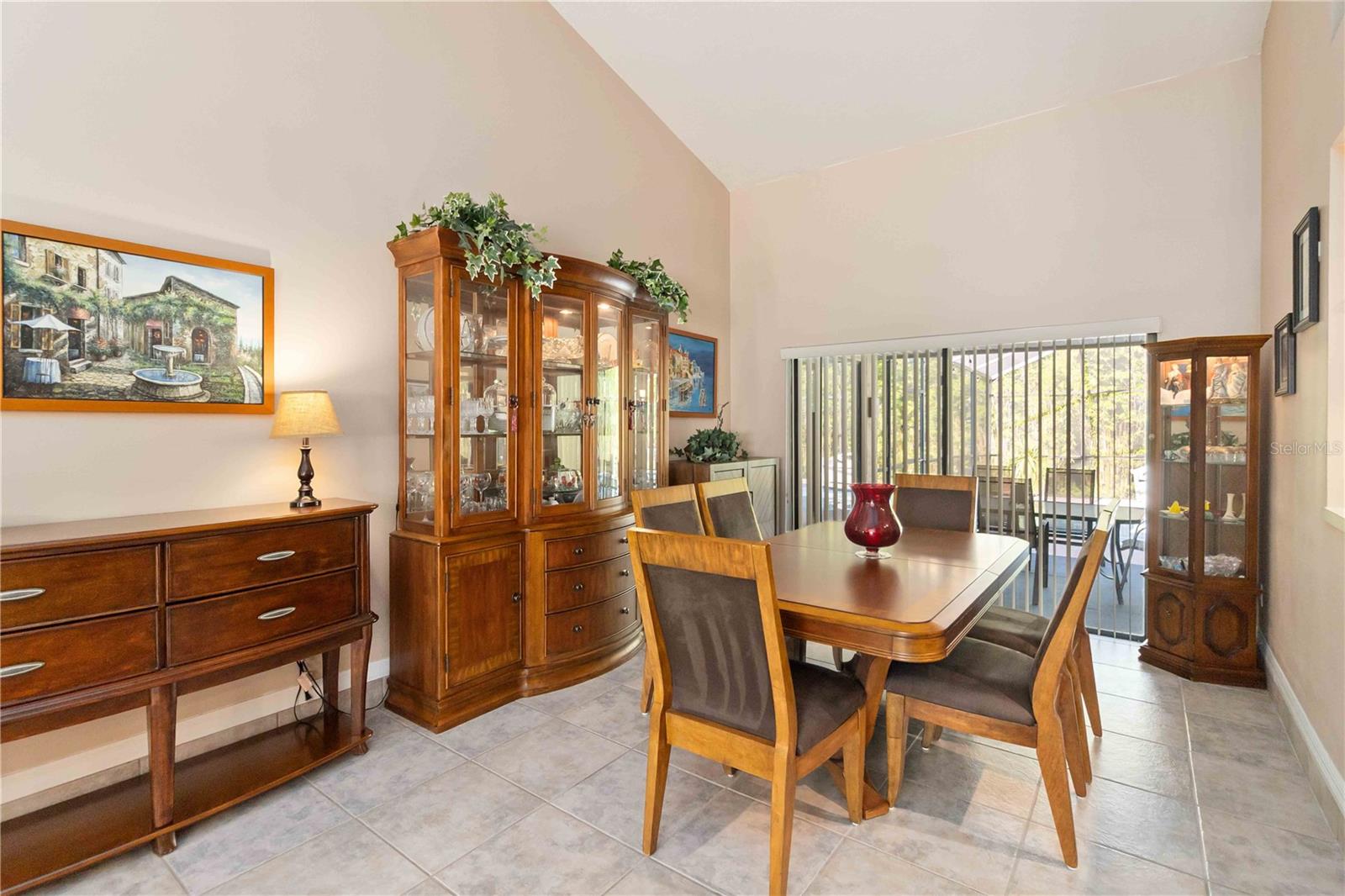 Image 9 of 42 For 2530 Creekview Circle