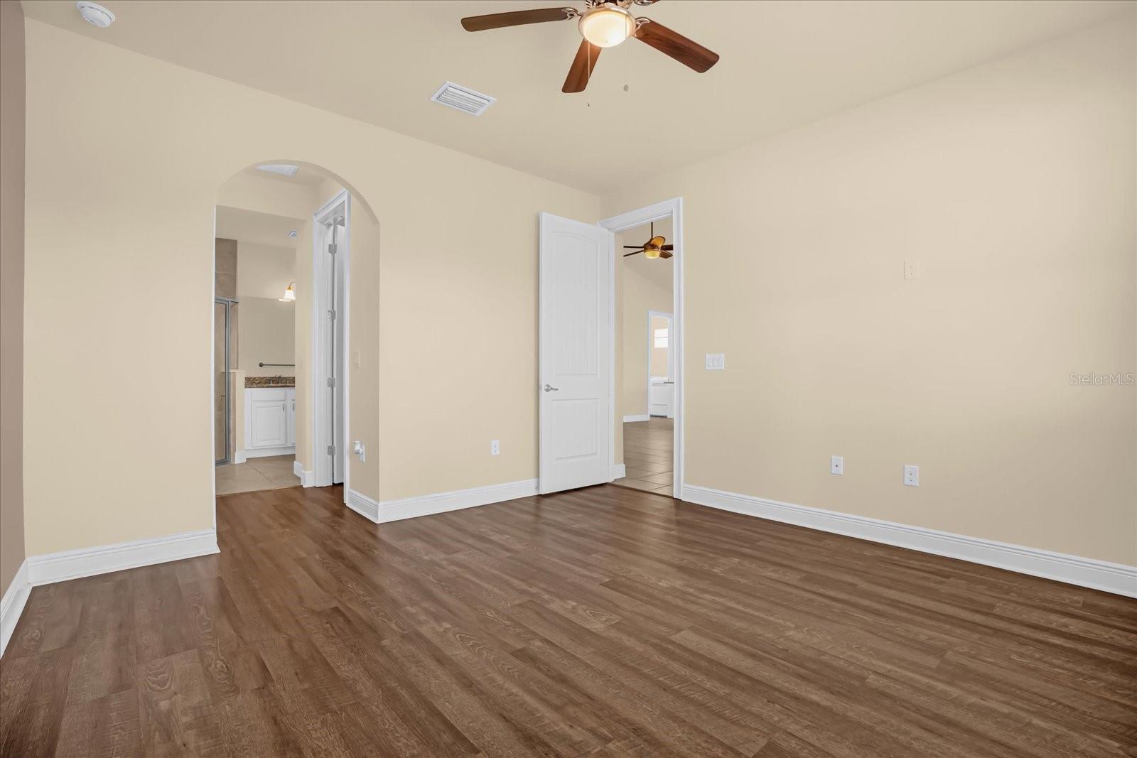 Image 15 of 25 For 212 Messina Place