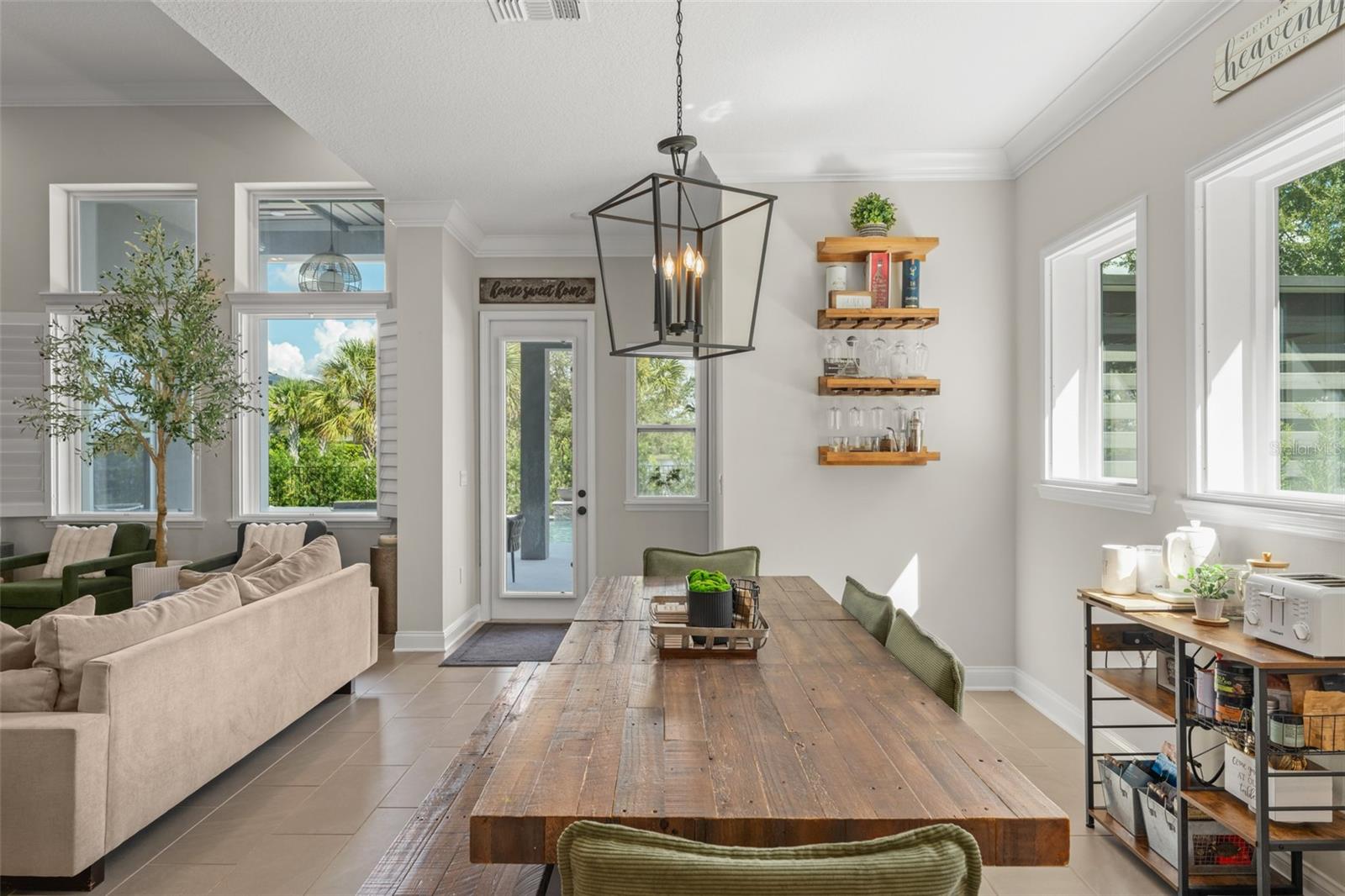 Image 14 of 76 For 13027 Stoddart Avenue