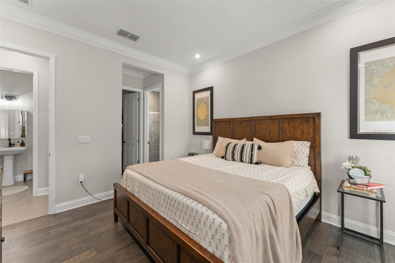Image 30 of 76 For 13027 Stoddart Avenue
