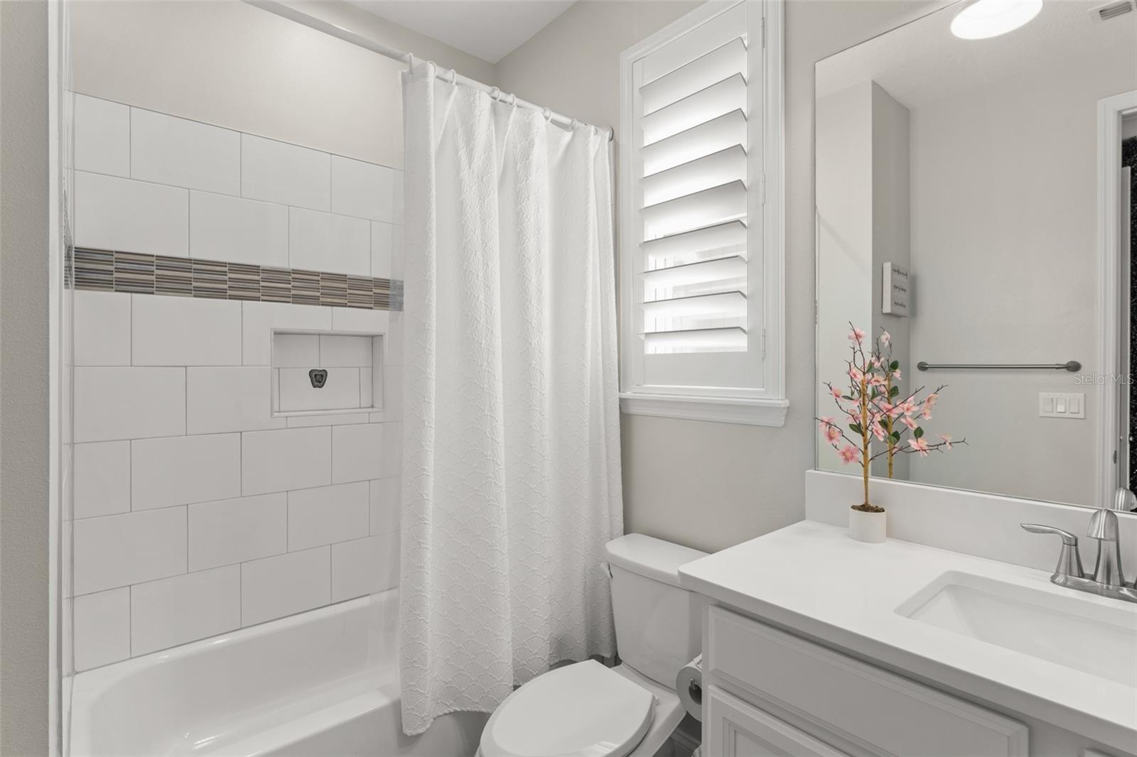 Image 38 of 76 For 13027 Stoddart Avenue
