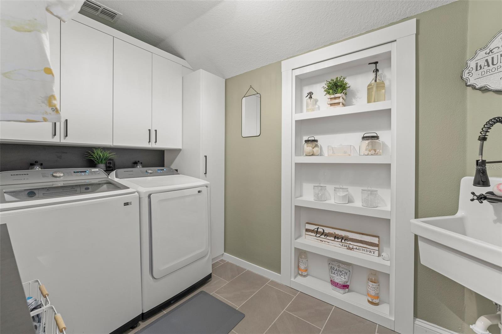Image 45 of 76 For 13027 Stoddart Avenue