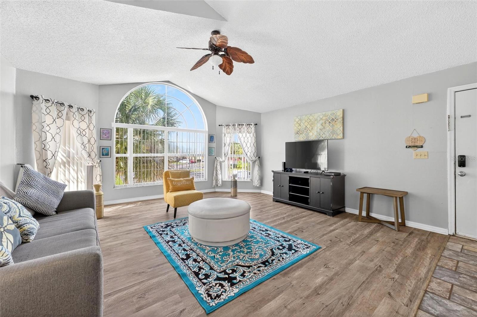 Image 9 of 40 For 2468 Sweetwater Club Circle  110