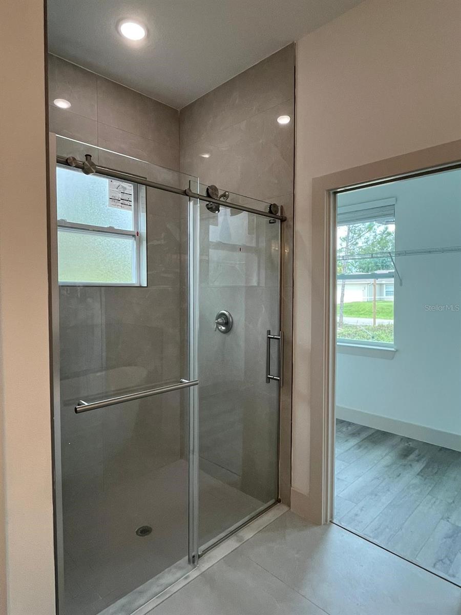Image 16 of 21 For 2453 Yalta Terrace