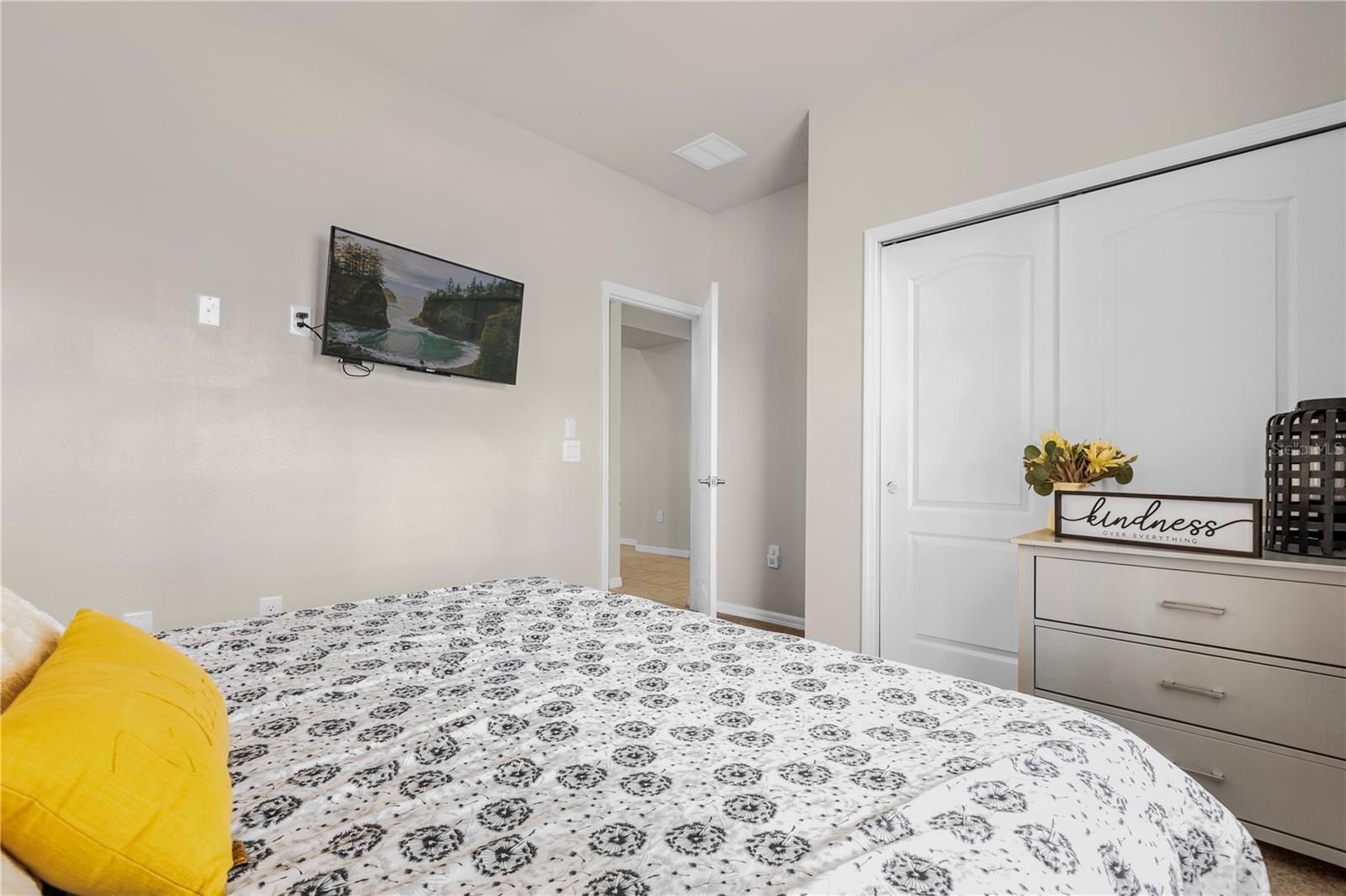 Image 20 of 52 For 1995 Majorca Drive