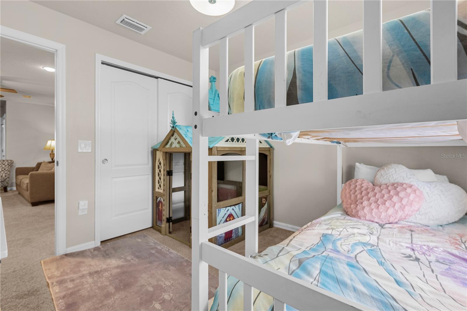 Image 23 of 52 For 1995 Majorca Drive