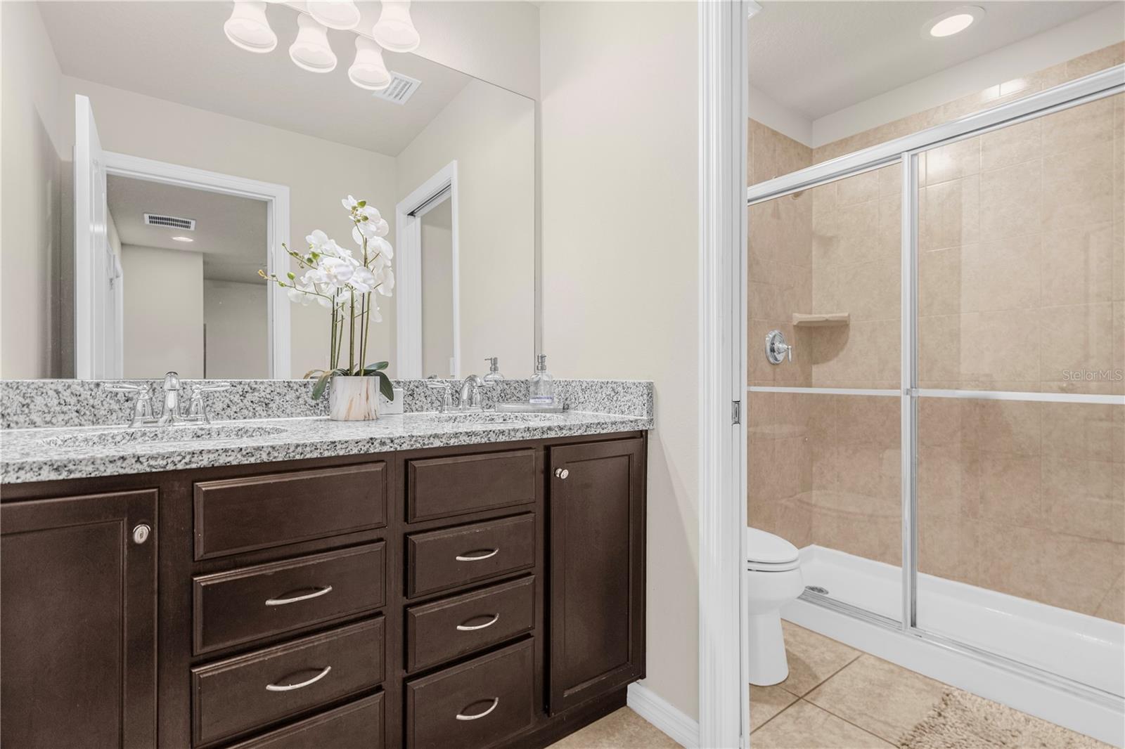 Image 26 of 52 For 1995 Majorca Drive