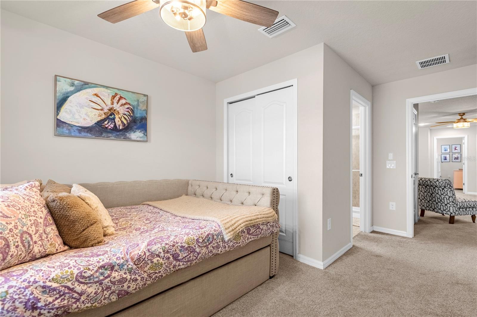 Image 29 of 52 For 1995 Majorca Drive