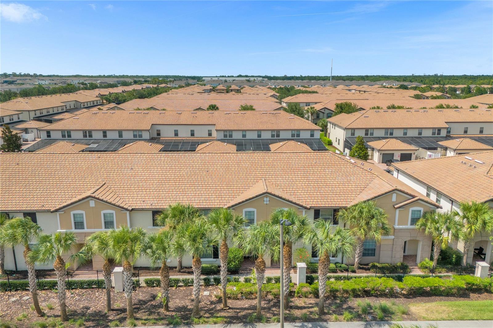 Image 3 of 52 For 1995 Majorca Drive