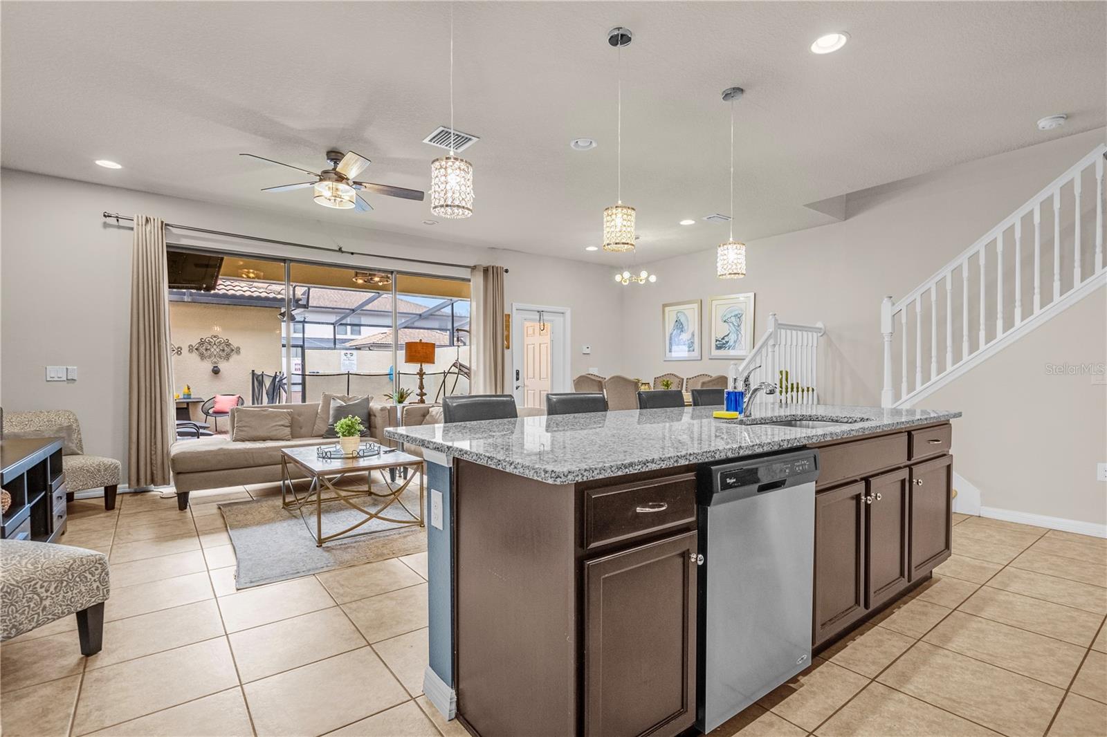 Image 7 of 52 For 1995 Majorca Drive