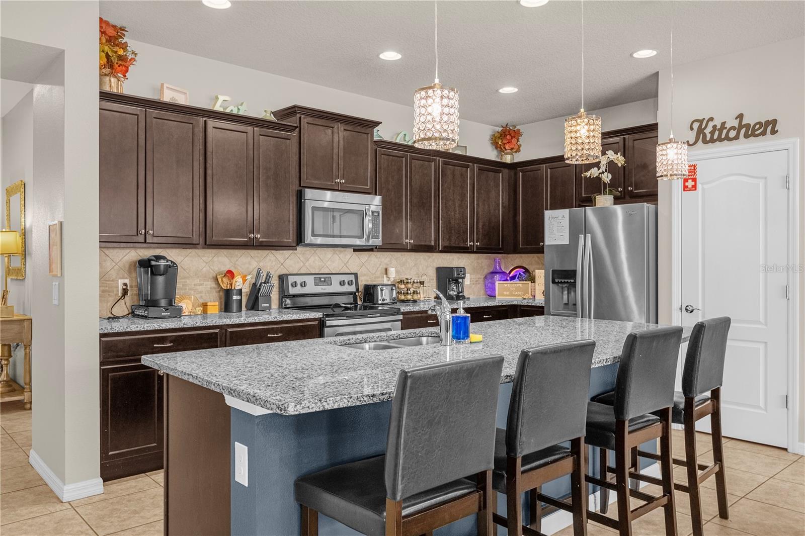 Image 9 of 52 For 1995 Majorca Drive