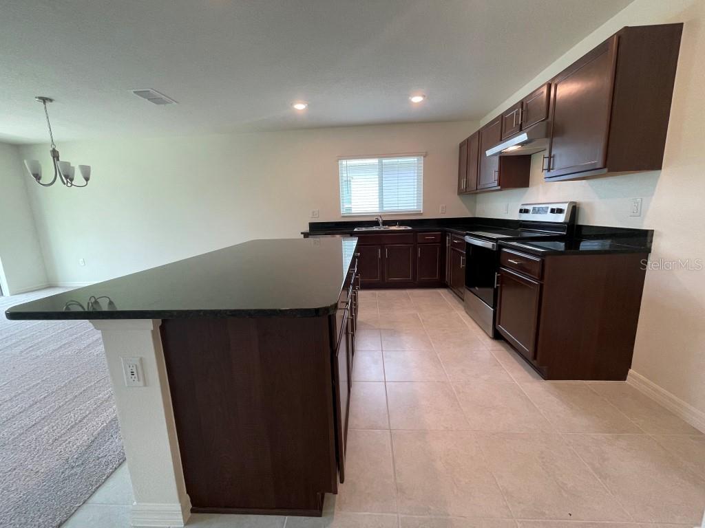 Image 4 of 14 For 1529 Venice Lane