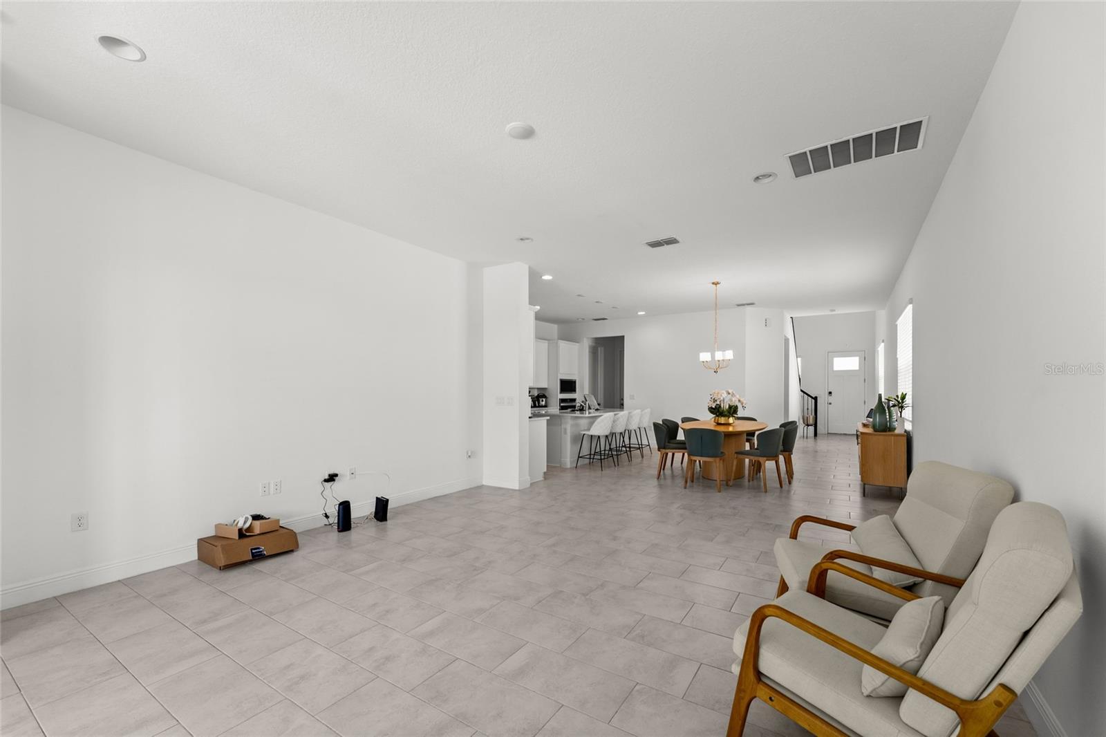 Image 11 of 29 For 15723 Vetta Drive