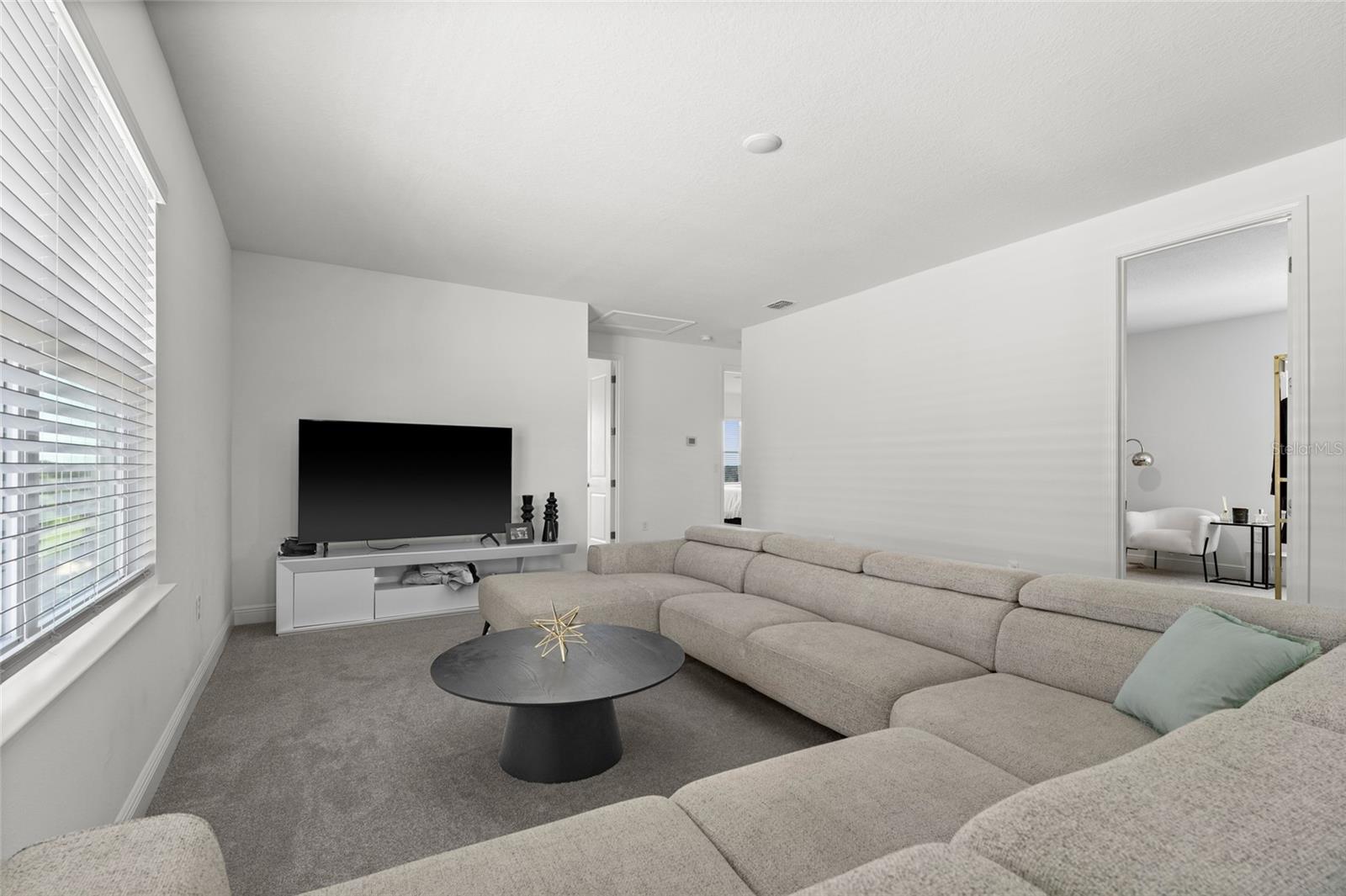 Image 5 of 29 For 15723 Vetta Drive