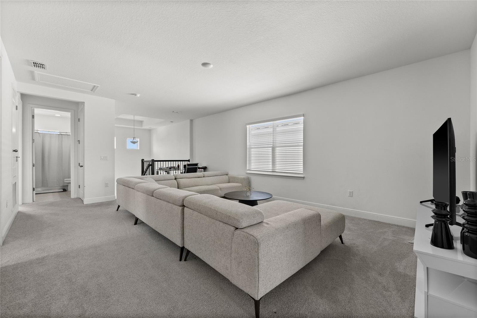 Image 6 of 29 For 15723 Vetta Drive