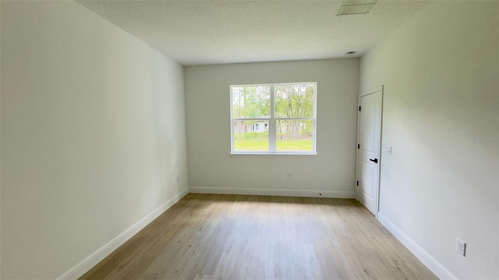 Image 15 of 30 For 7914 Omega Way