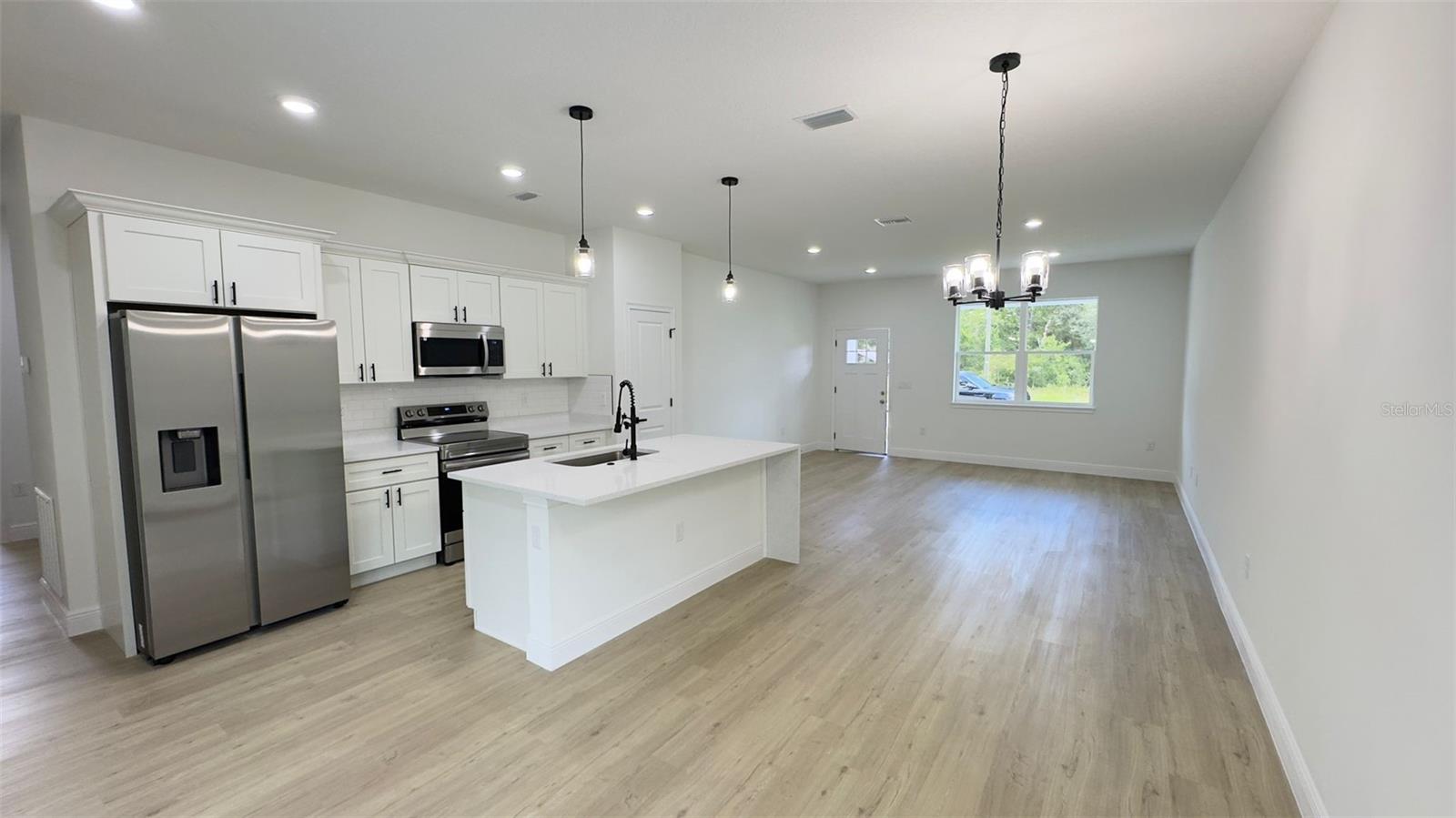 Image 19 of 30 For 7914 Omega Way
