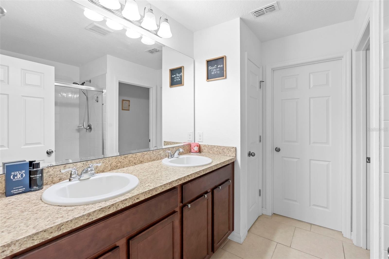 Image 21 of 39 For 1737 Kato Way