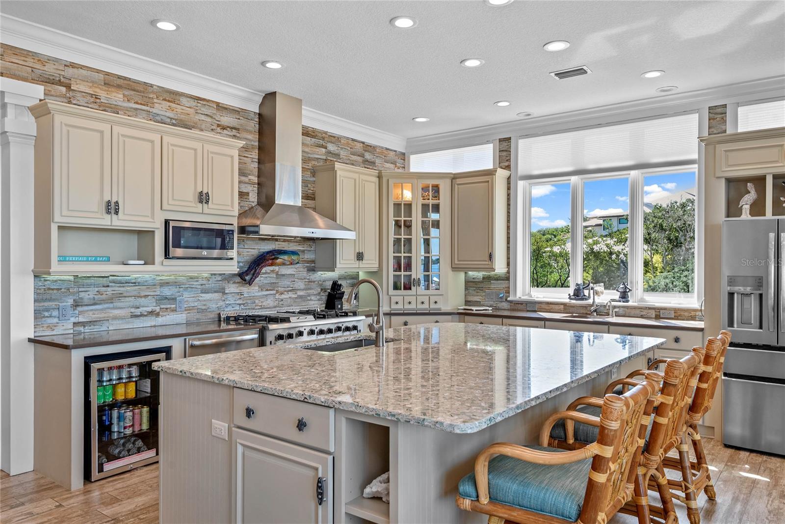 Image 21 of 81 For 2012 Spyglass Lane