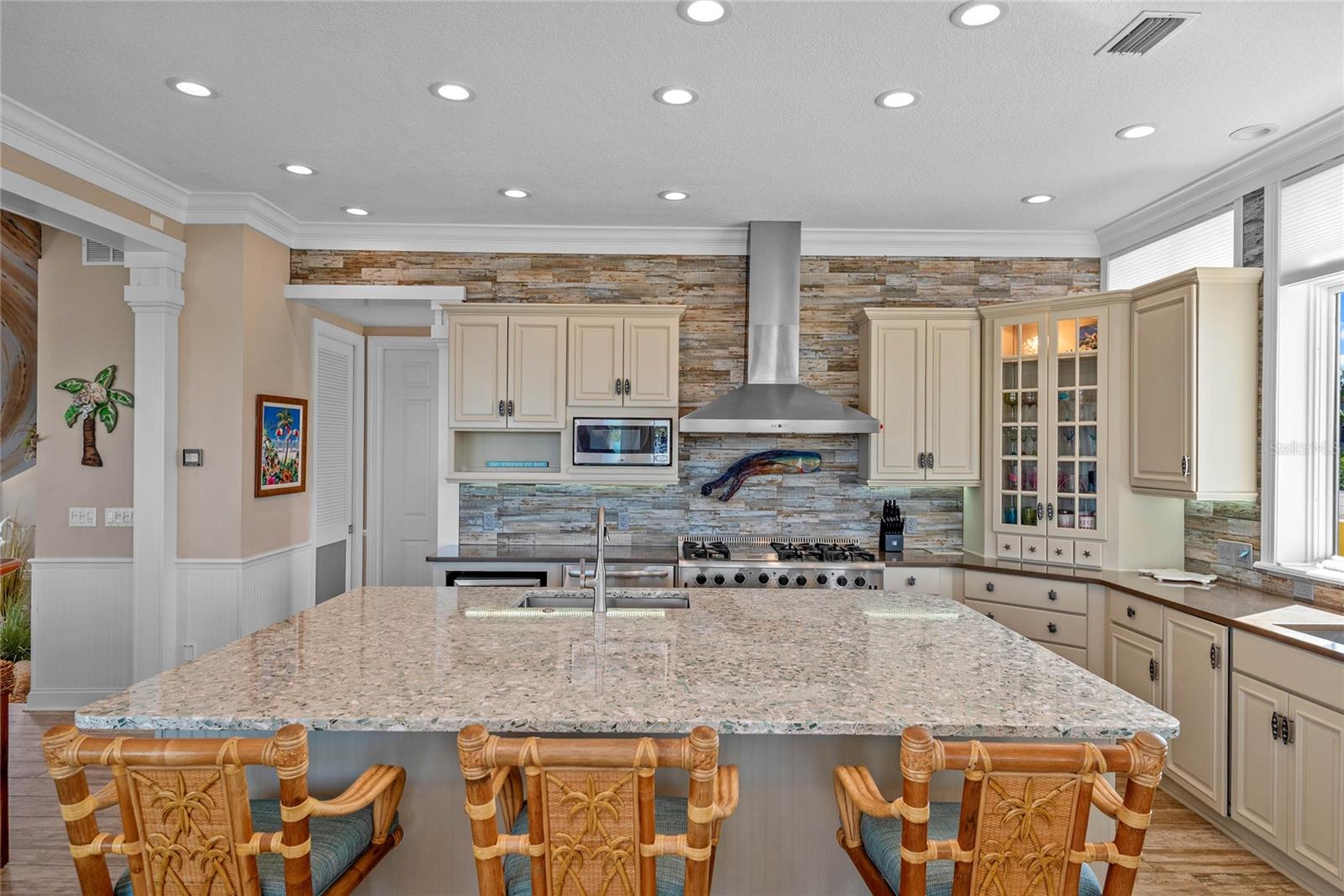 Image 23 of 81 For 2012 Spyglass Lane