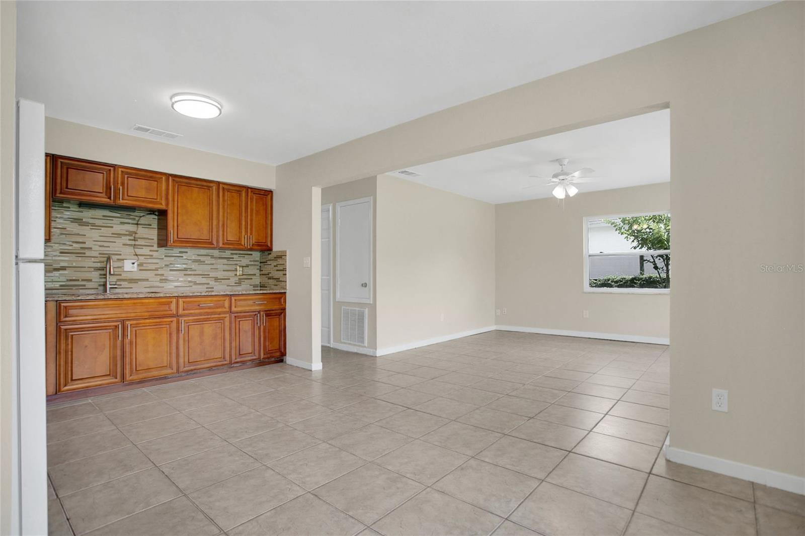 Image 10 of 26 For 10419 Olcot Street
