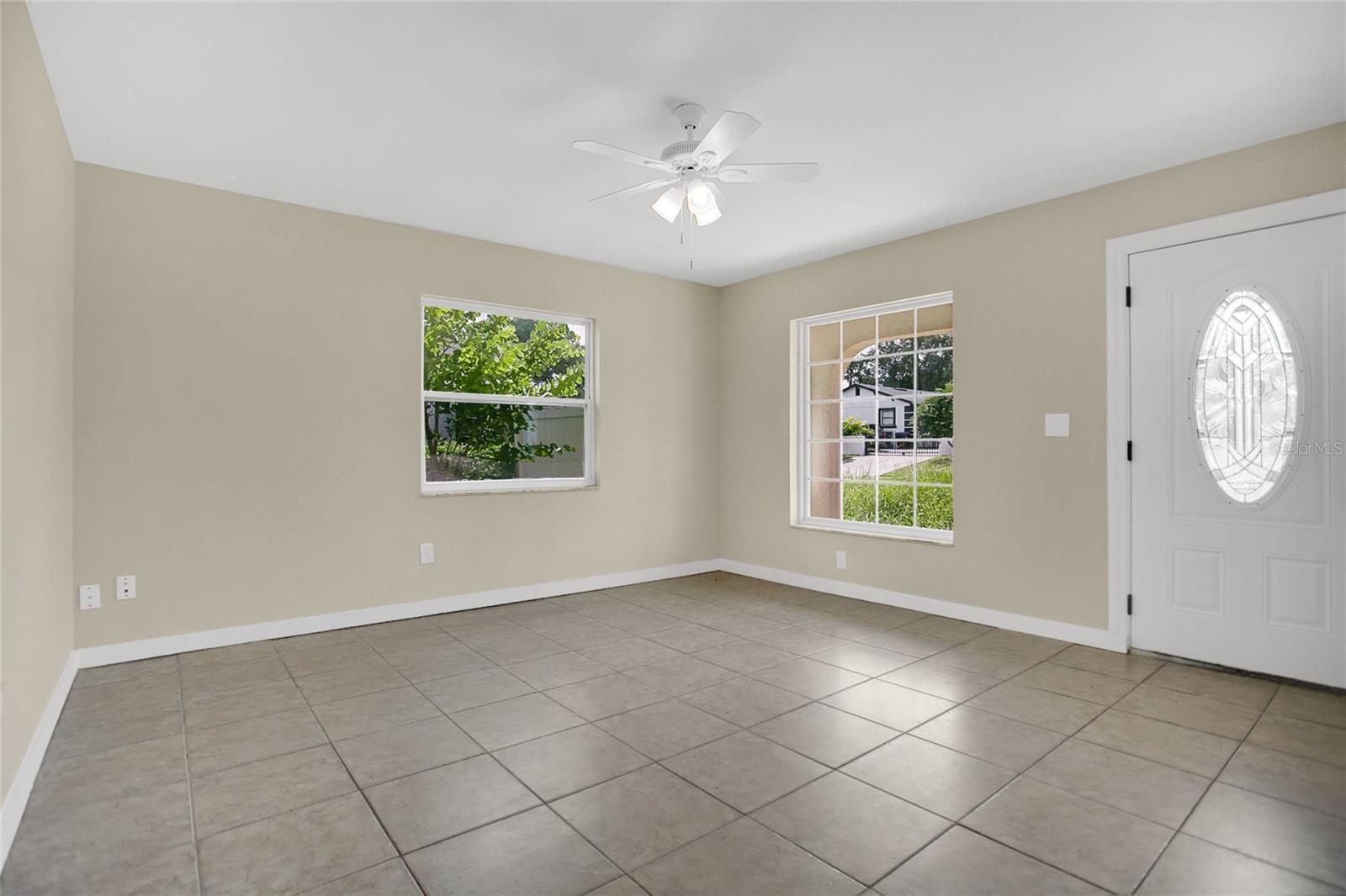 Image 3 of 26 For 10419 Olcot Street