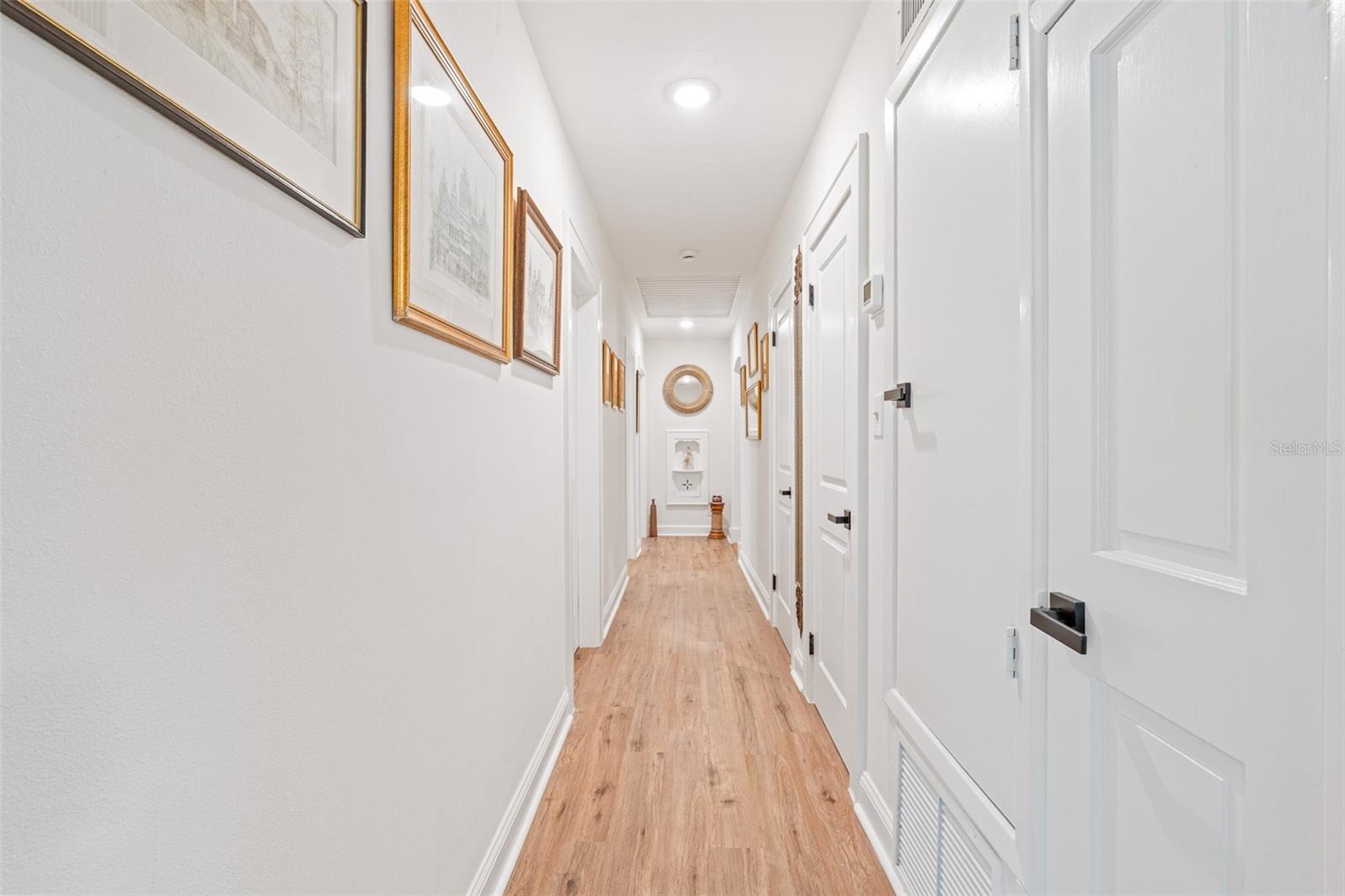 Image 23 of 68 For 512 Amelia Street
