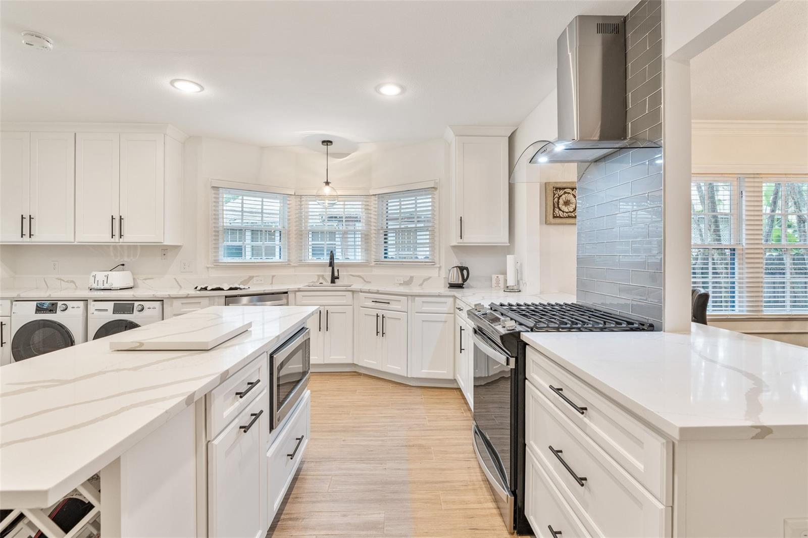 Image 33 of 68 For 512 Amelia Street