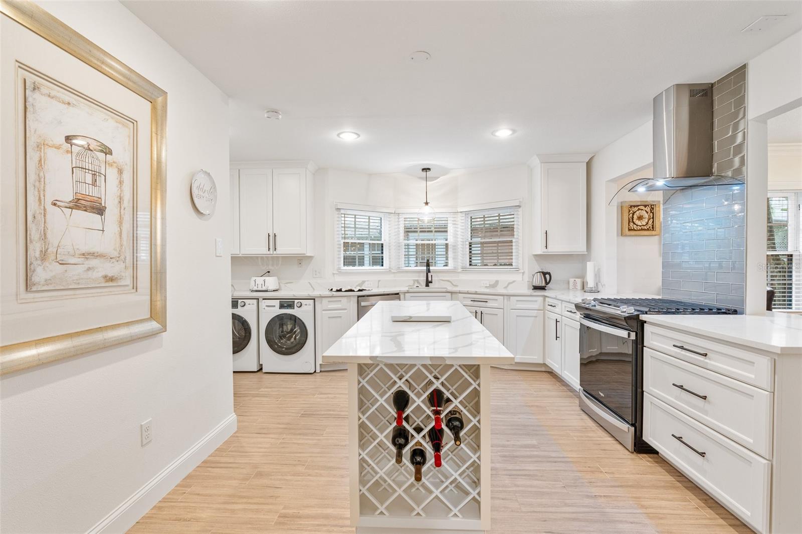 Image 34 of 68 For 512 Amelia Street