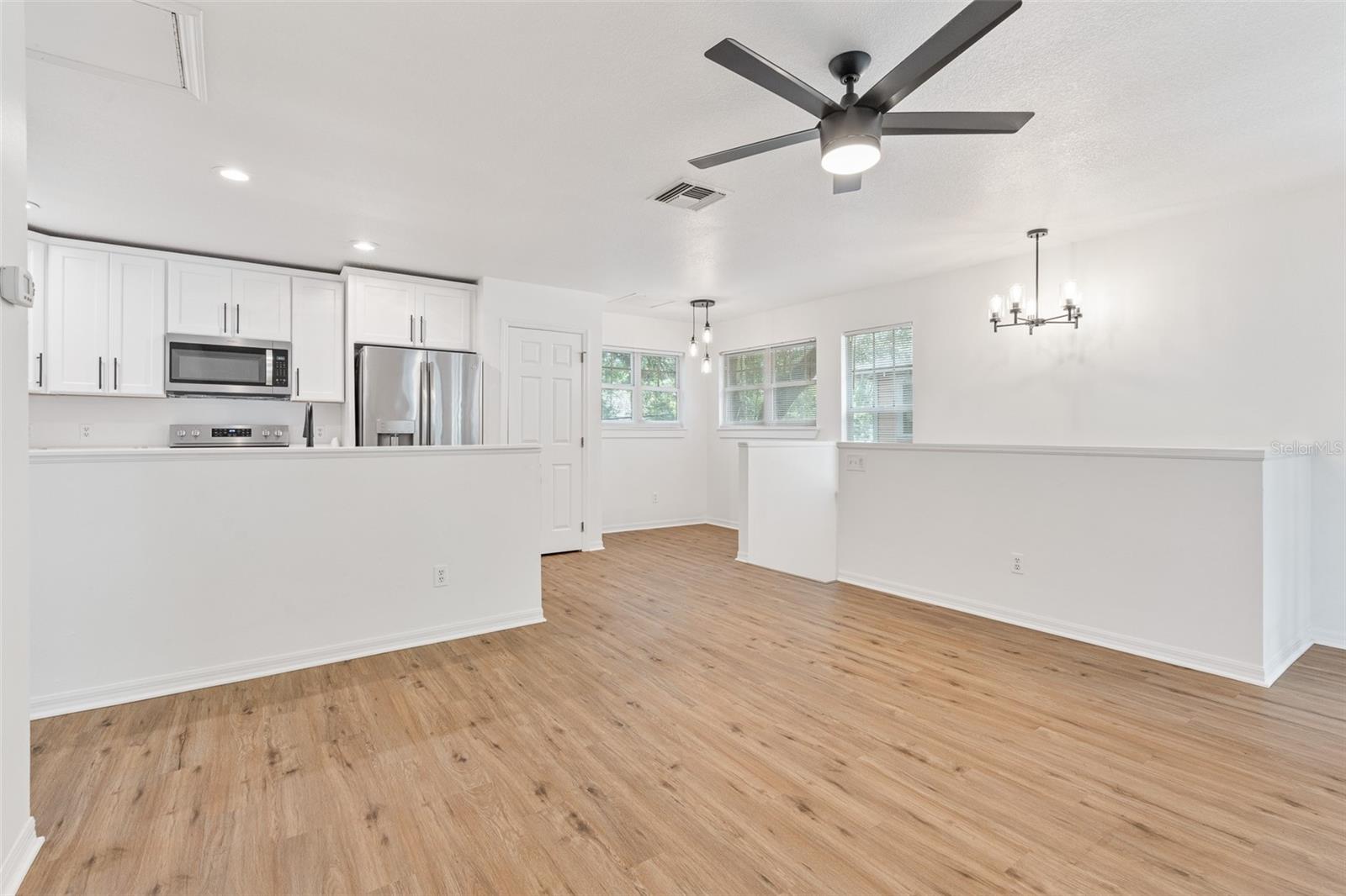 Image 49 of 68 For 512 Amelia Street