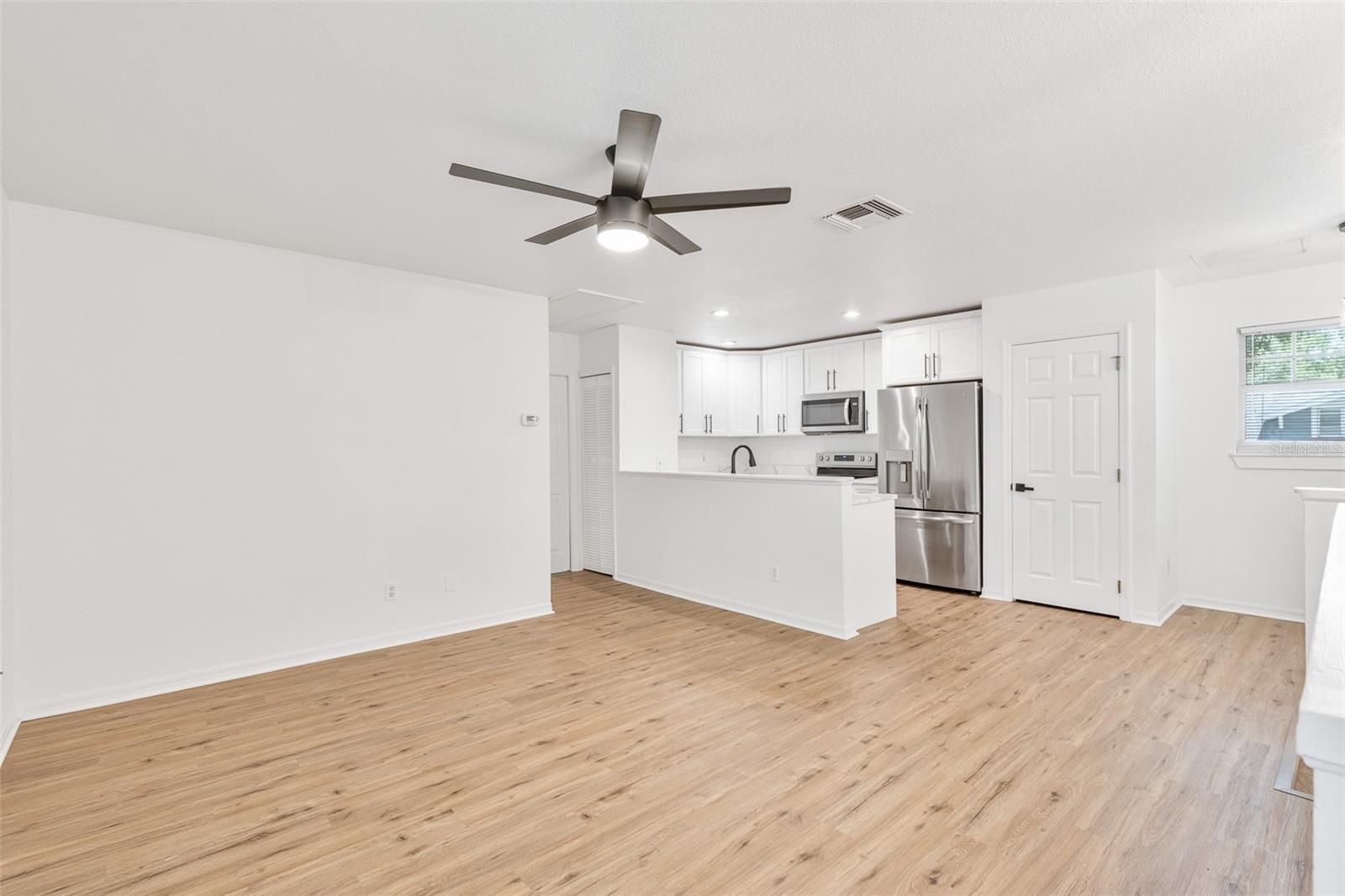 Image 55 of 68 For 512 Amelia Street