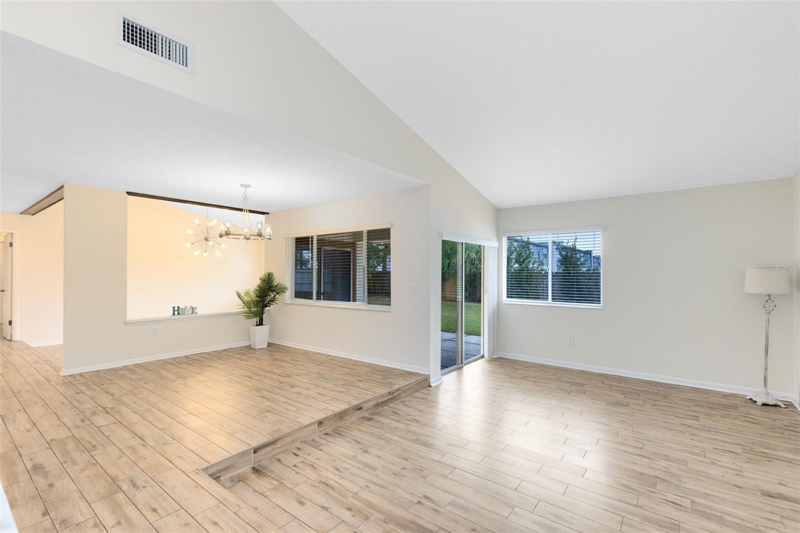 Image 11 of 35 For 1116 Fairway Drive