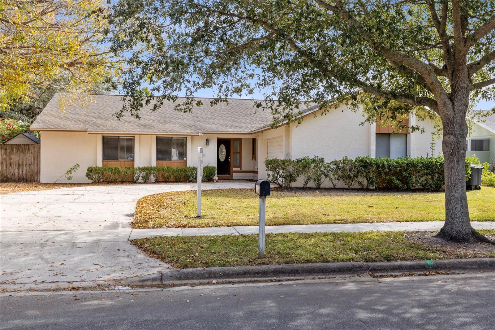 Image 4 of 35 For 1116 Fairway Drive