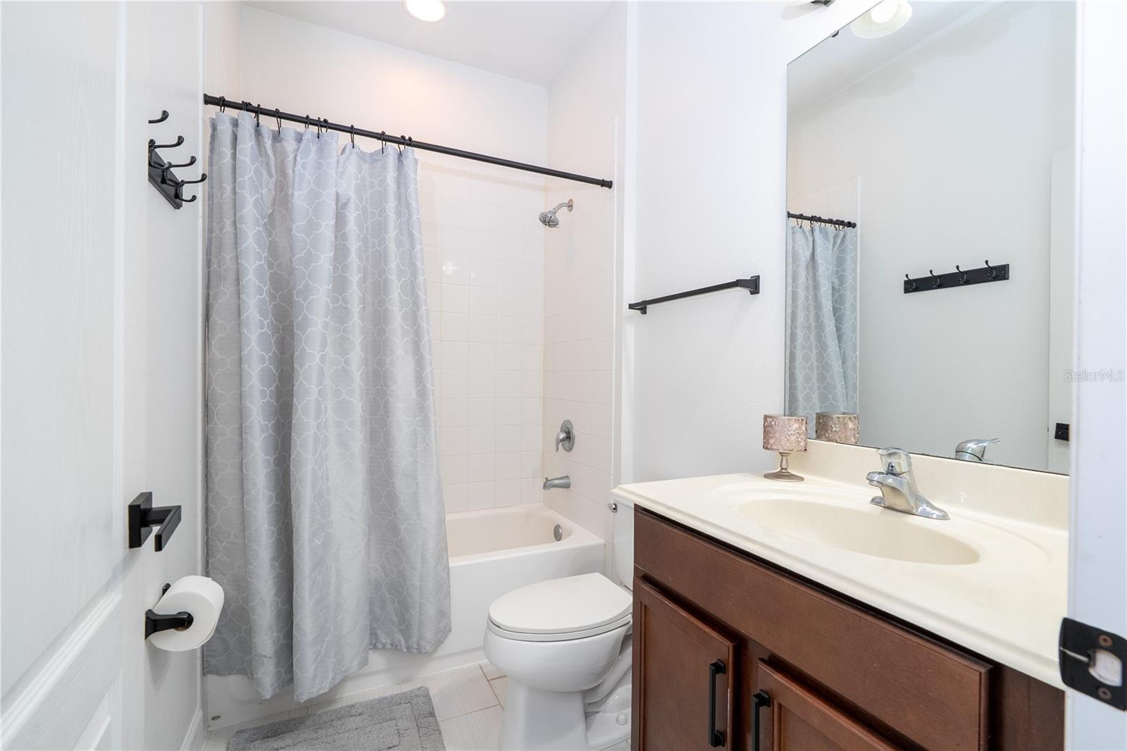 Image 25 of 60 For 12796 Garridan Avenue